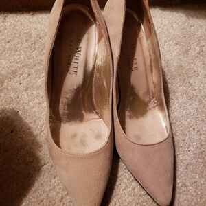 Ron white pumps